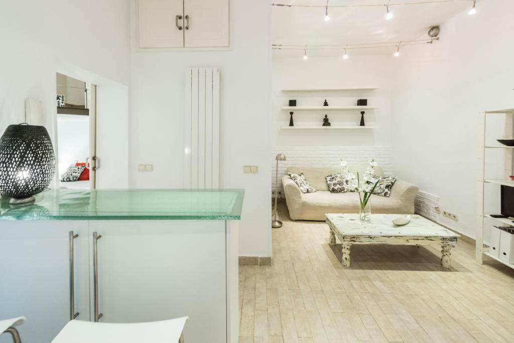 Stylish Loft At Chueca'S Heart Apartamento Madri Exterior foto